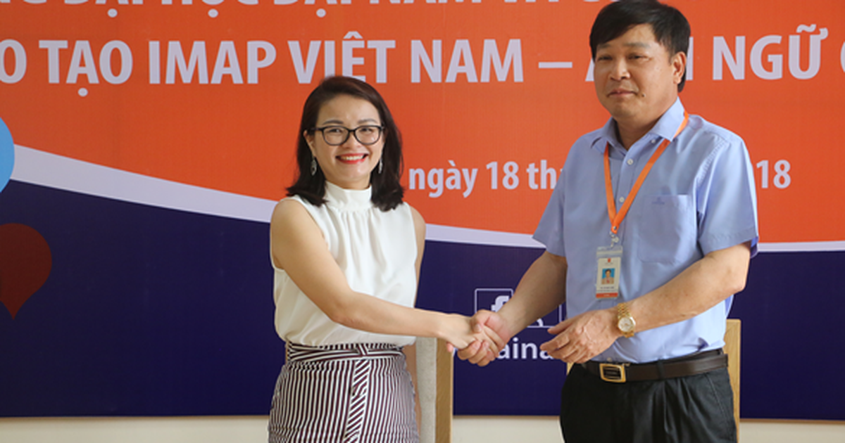Bà Nguyễn Thị Giang – Giám đốc IMAP Việt Nam cùng TS Lê Đắc Sơn chính thức kí kết thỏa thuận